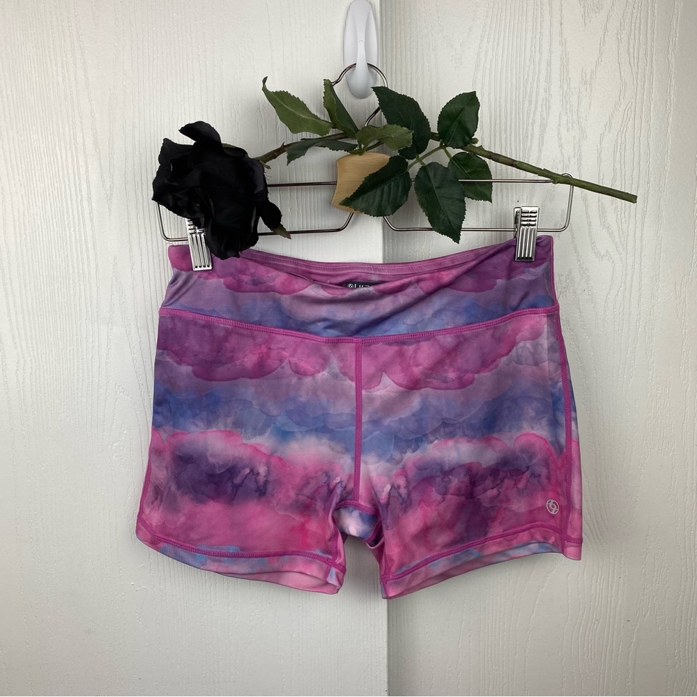 Lija Shorts - Picture 3 of 12